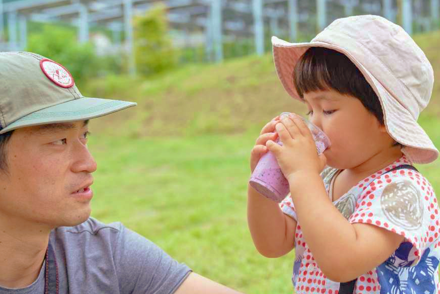 自然の中で「摘みたて」の贅沢を -ブルーベリー狩り体験-
